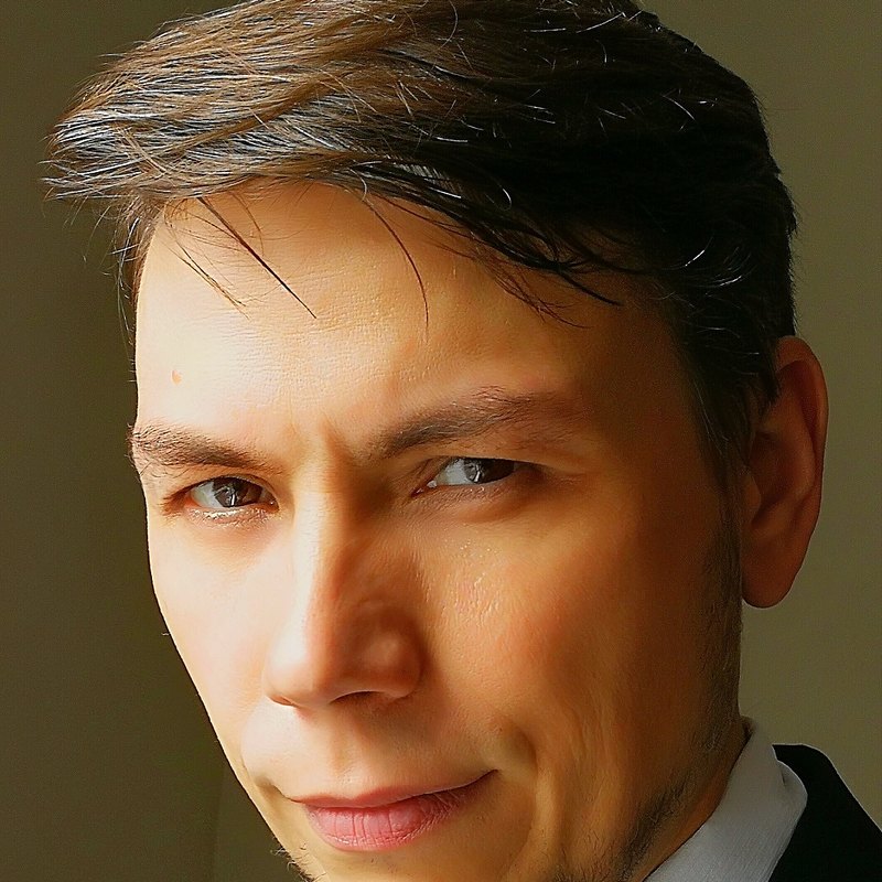 Iván Escudero, editor de LaBotika